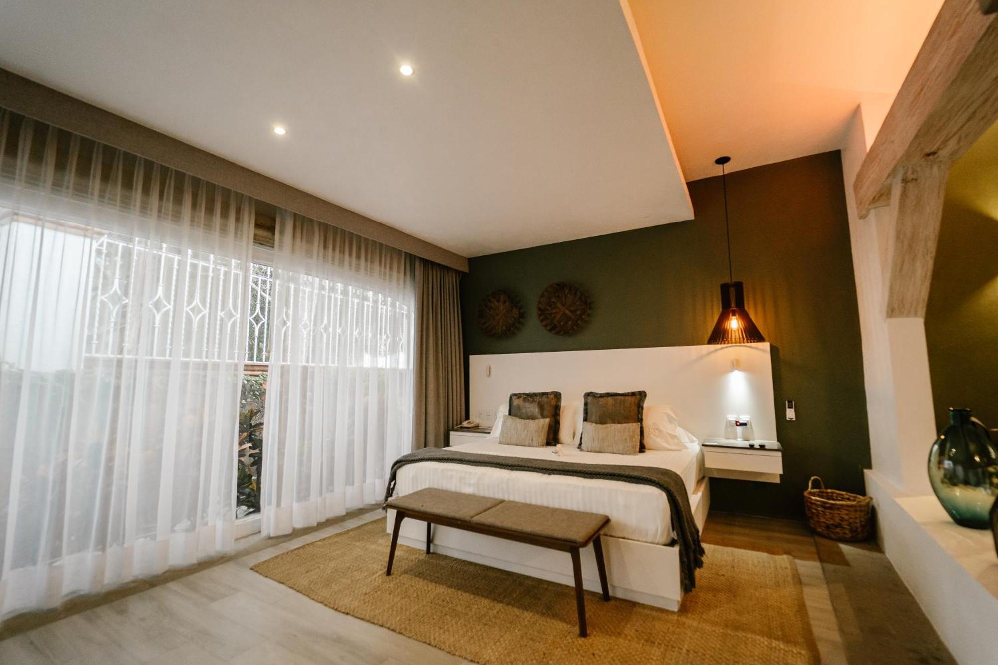 De Cantera Y Plata Hotel Boutique タスコ・デ・アラルコン エクステリア 写真