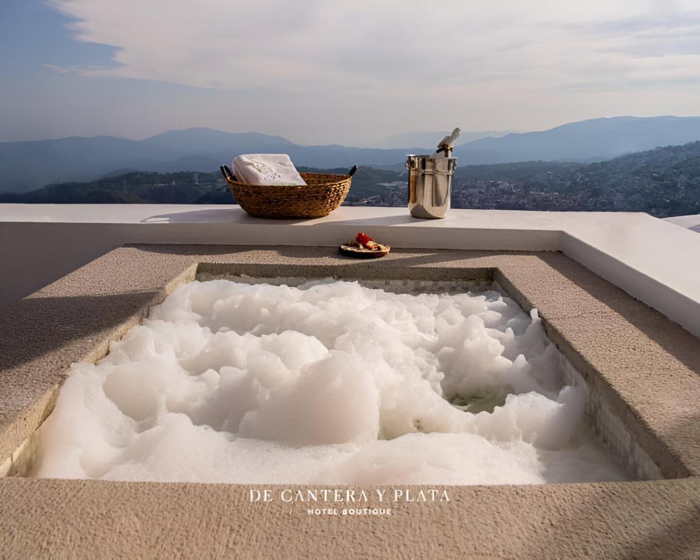 De Cantera Y Plata Hotel Boutique タスコ・デ・アラルコン エクステリア 写真